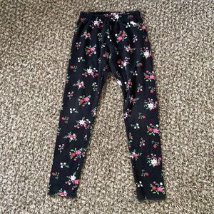 Flower printed Abercrombie leggings.